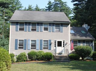 31 Moore St, Chelmsford, MA 01824