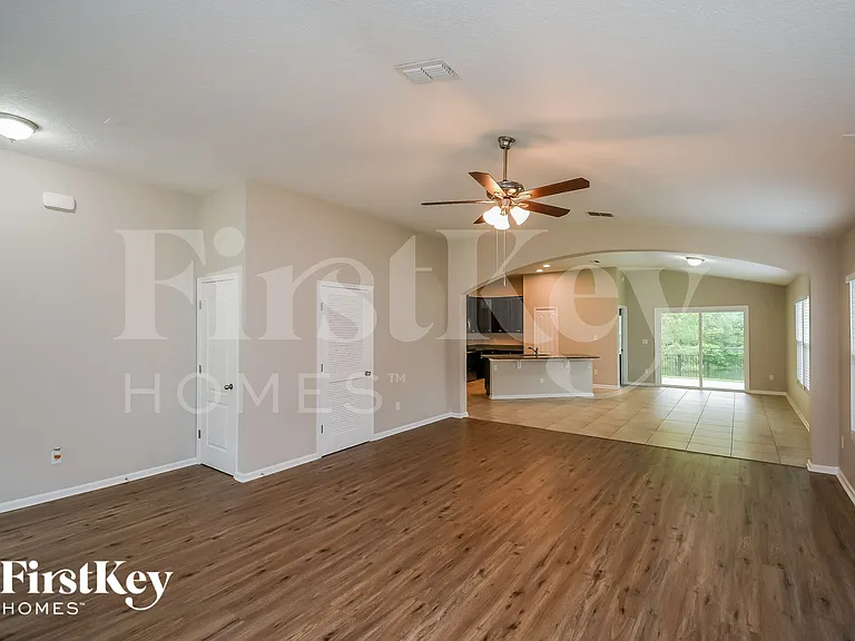 1044 Mayfair Creek Ct — Photo 4