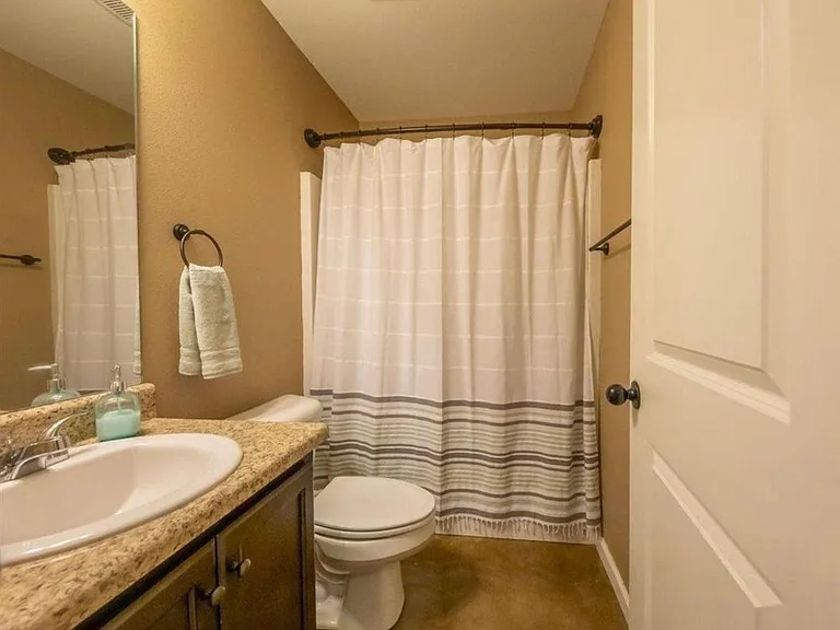 1722 Milburn Dr — Photo 23