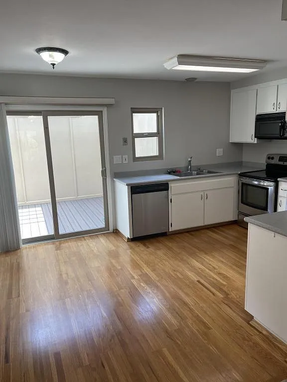 1555 Northrim Ct — Photo 1