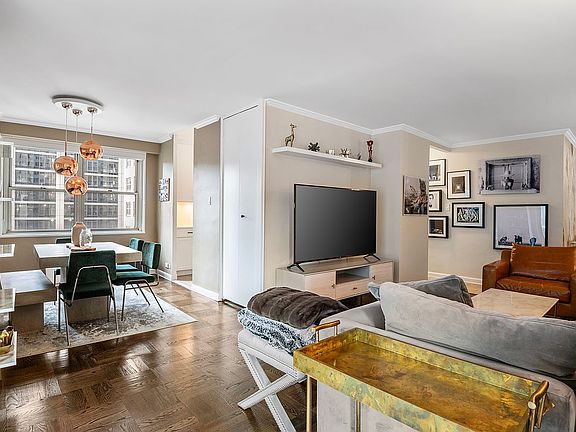 4th image of 300 E 40th St APT 10K