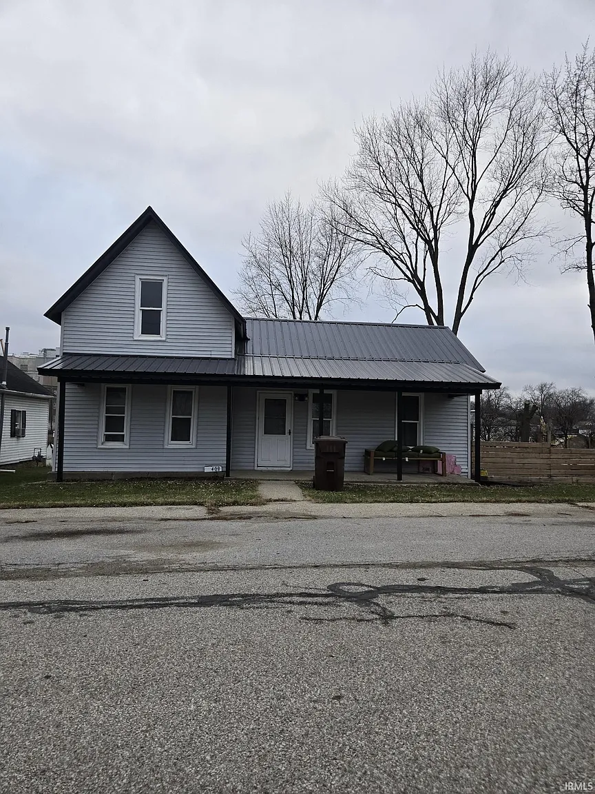 408 Water St photo 1