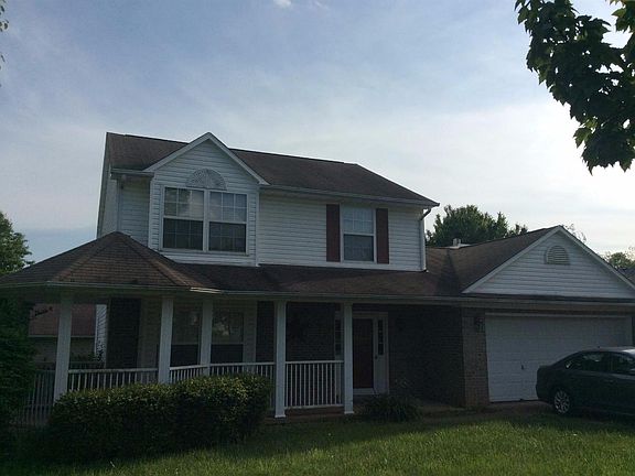 2nd image of 2792 Woodlawn Way
