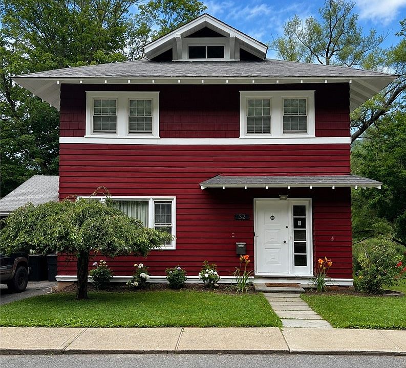 1st image of 32 Delaware Ave