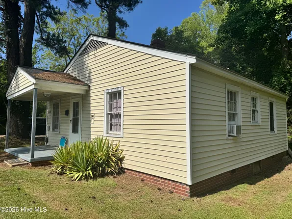 809 Stadiem Drive, Kinston, NC 28501
