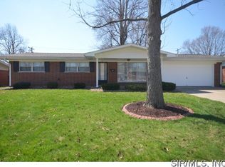 45 Bedford Dr, Belleville, IL