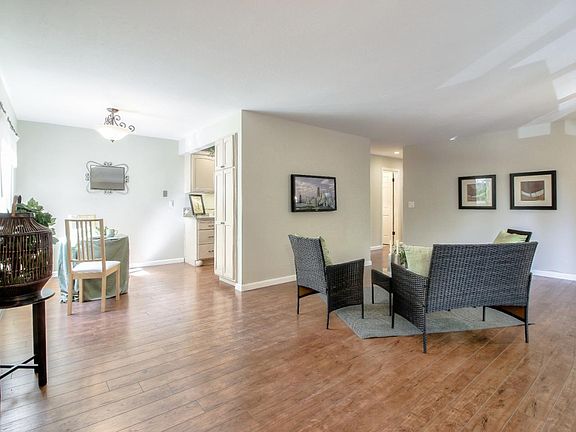 5th image of 1898 Meridian Ave Unit 13