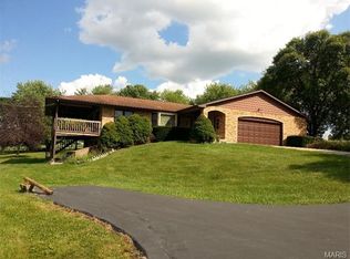 490 S Ethlyn Rd, Moscow Mills, MO 63362