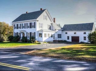 91 Willowbrook Ave, Stratham, NH 03885