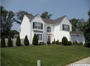 938 McGuire Dr, Toms River, NJ