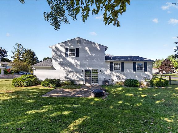 4th image of 8162 Adamello Cir