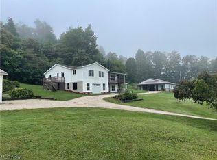 3900 Peace Rd SE, Carrollton, OH 44615