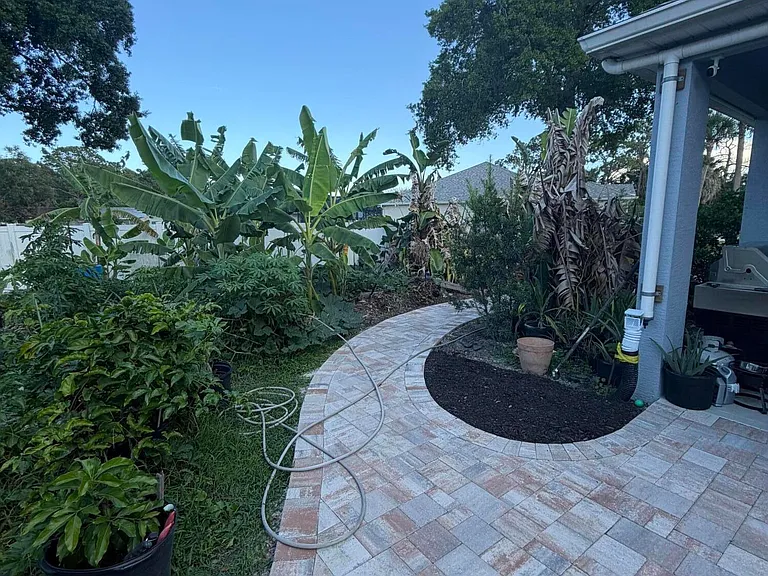 433 Crystalmist Rd NW — Photo 3