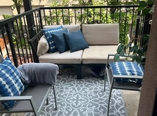 525 Adams St APT 2L, Hoboken, NJ 07030