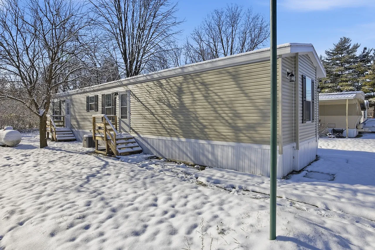 7519 Dorr Street Toledo #109 photo 1