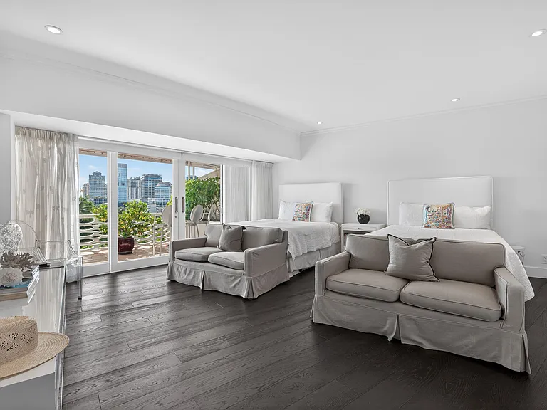 315 S Lake Dr #Penthouse D-33480 — Photo 17