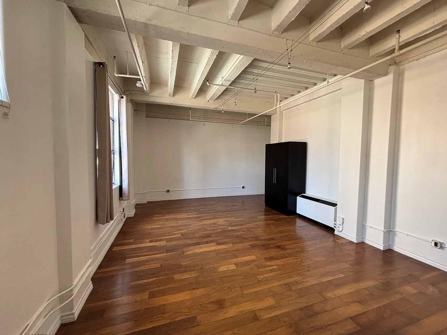Studio, 550 sqft, $1,650 — Photo 3