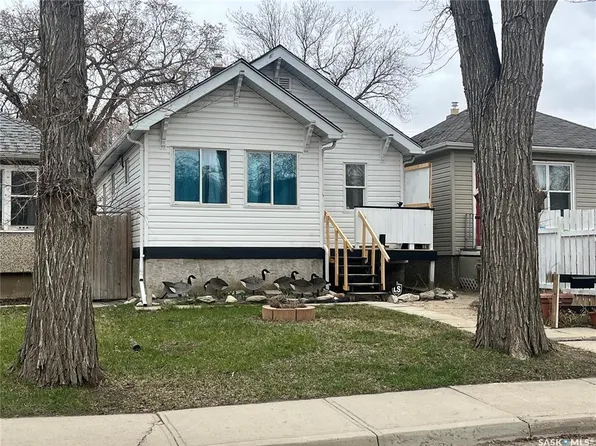 1166 RETALLACK STREET, Regina, SK S4T 2H5