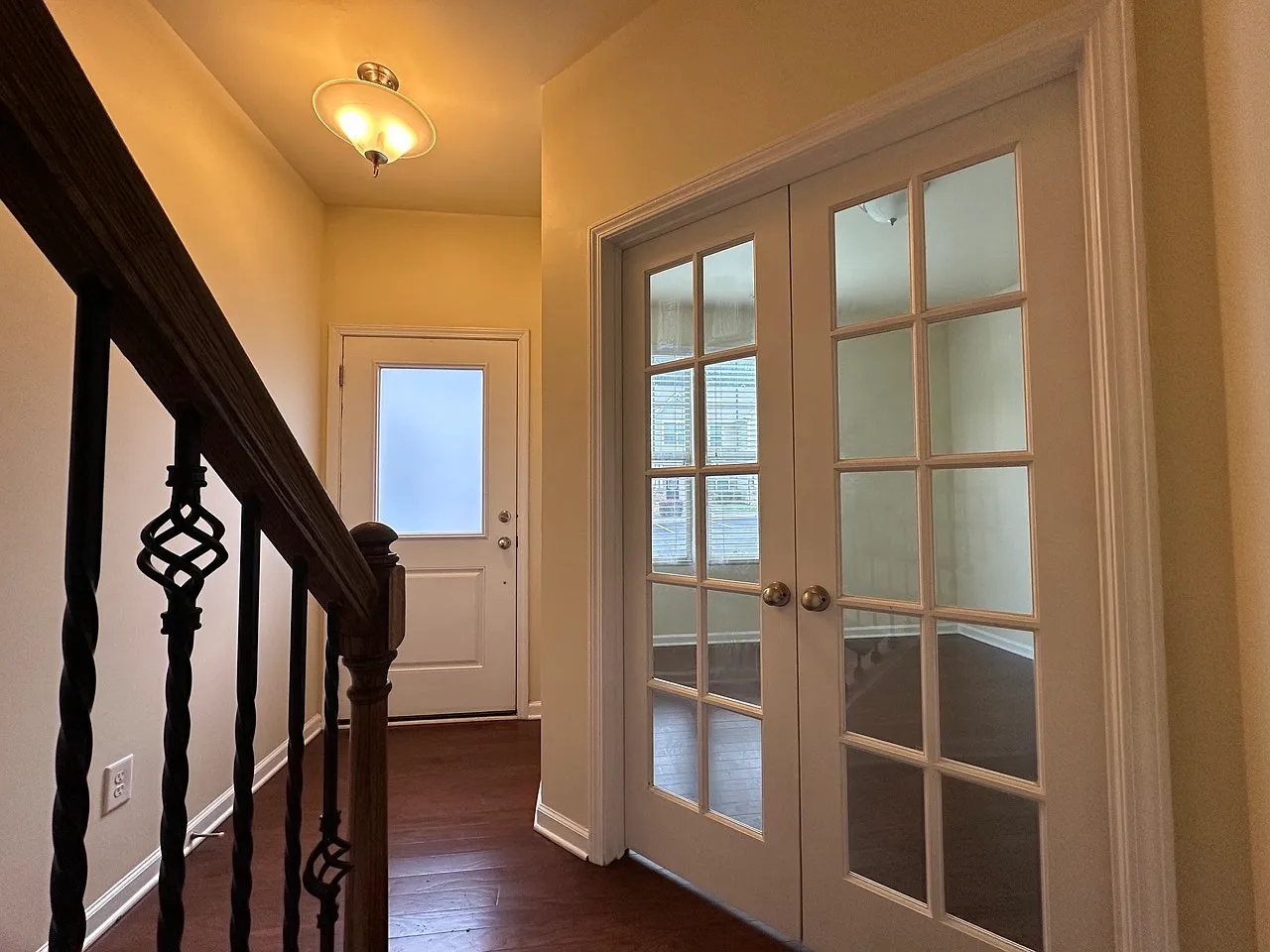 77 Pocono Dr — Photo 3