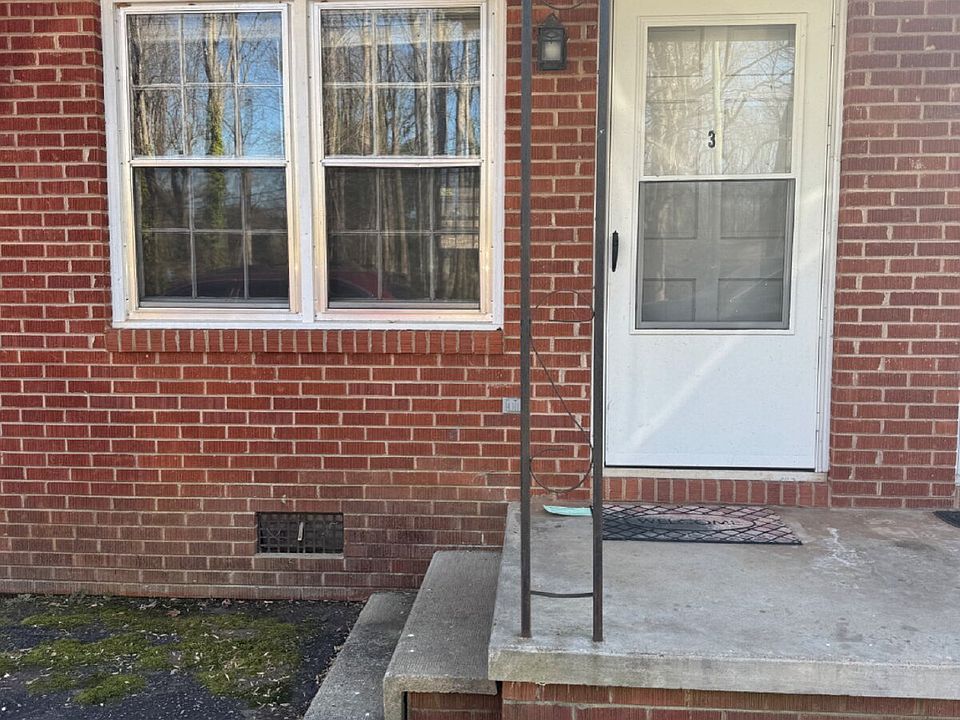 1st image of 144 Nottingham Dr APT 3