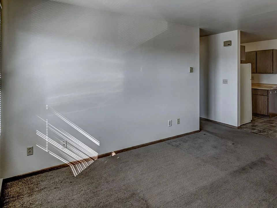 Building Photo 5
