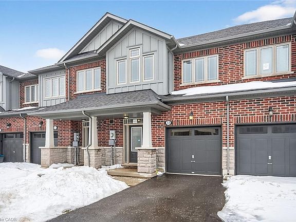 2nd image of 33 Admiral Rd