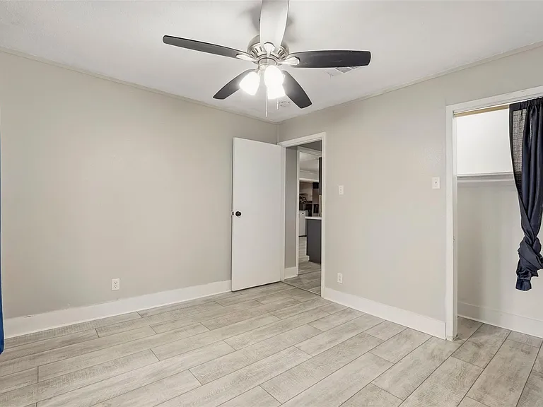 406 Gresham St — Photo 5