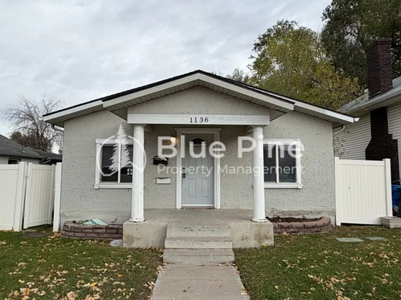 1136 S 2nd Ave #B
