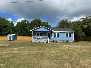 4007 Isaac Weeks Rd, Clinton, NC 28328