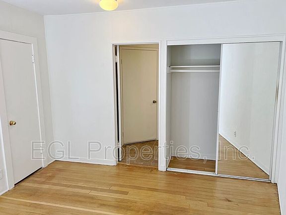 3rd image of 868 N Occidental Blvd