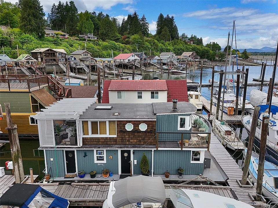 1st image of 1765 Cowichan Bay Rd #5