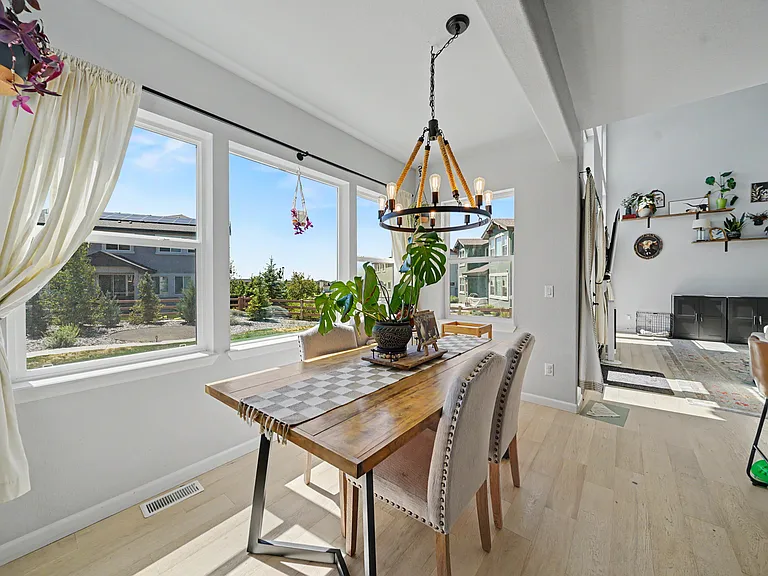 6339 Knapp Dr — Photo 7