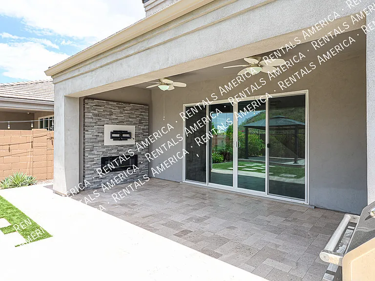 1829 E Saguaro Park Ln — Photo 105