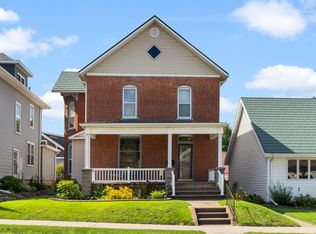 203 E 8th St, Muscatine, IA 52761