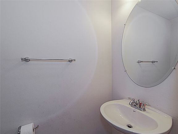 4th image of 259 Provence Pl #259