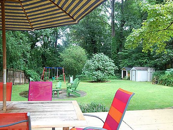 2nd image of 2595 Skyland Dr
