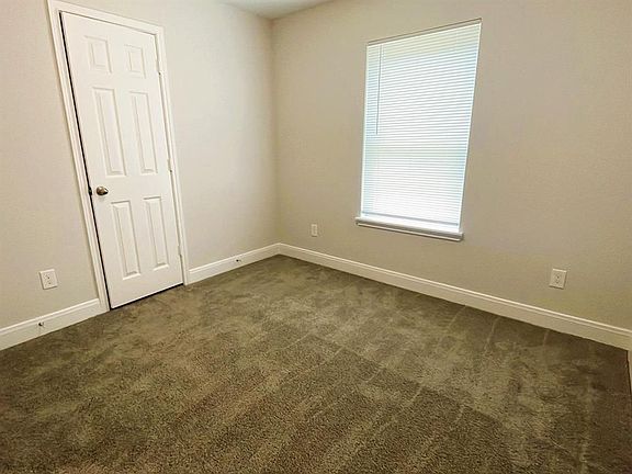 5th image of 711 S Houston Ave APT D