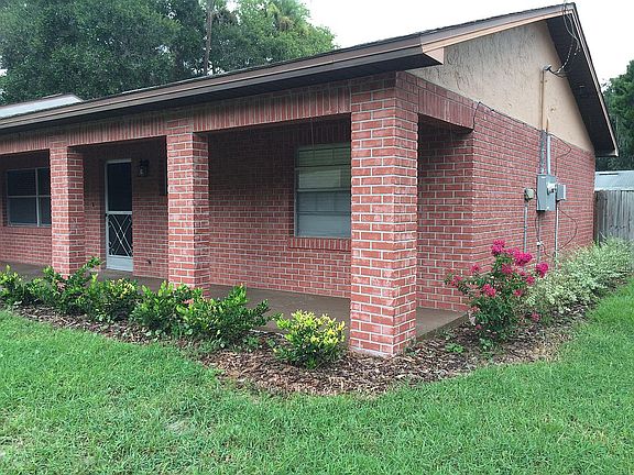 3rd image of 104 Camino Cir
