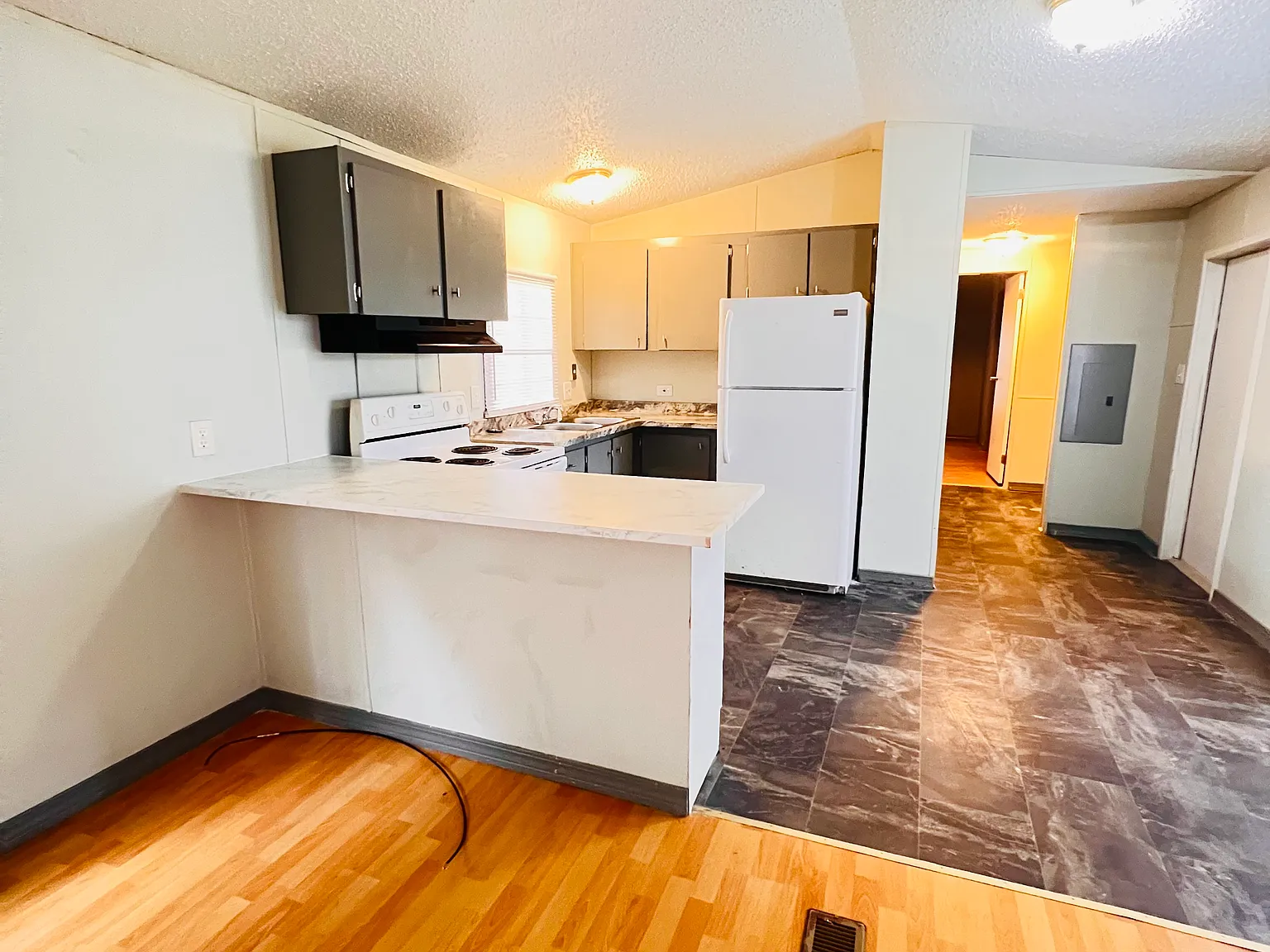 2 bed, 1.5 bath, 750 sqft, $1,000 — Photo 4
