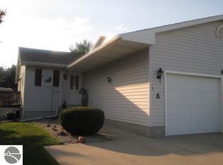 1016 Sweeney St, Mount Pleasant, MI 48858