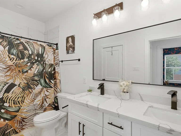 6833 Paris St — Photo 17