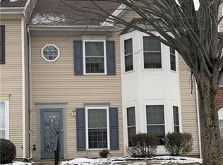 1938 Chancellor St, Hellertown, PA 18055