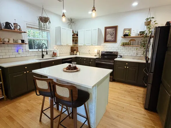 9423 Sweet Gum Ln, Soddy Daisy, TN 37379
