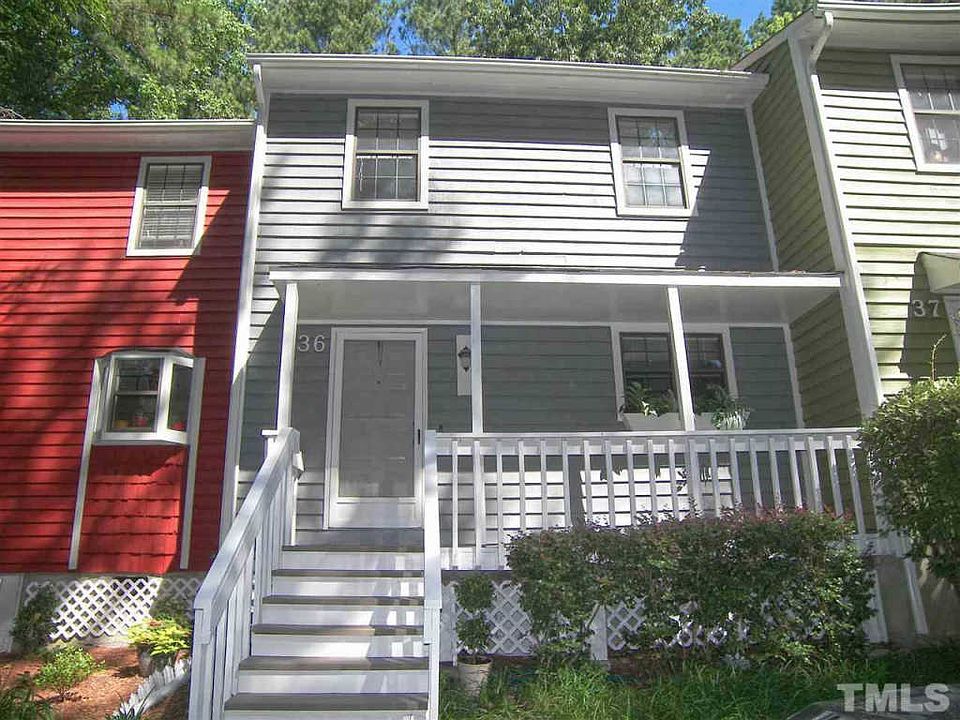 1st image of 36 Willow Bridge Dr