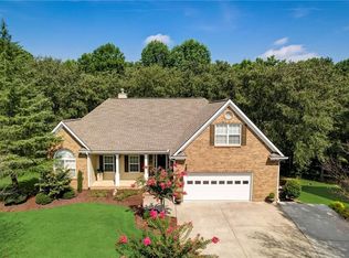 672 Aya Cir, Loganville, GA 30052