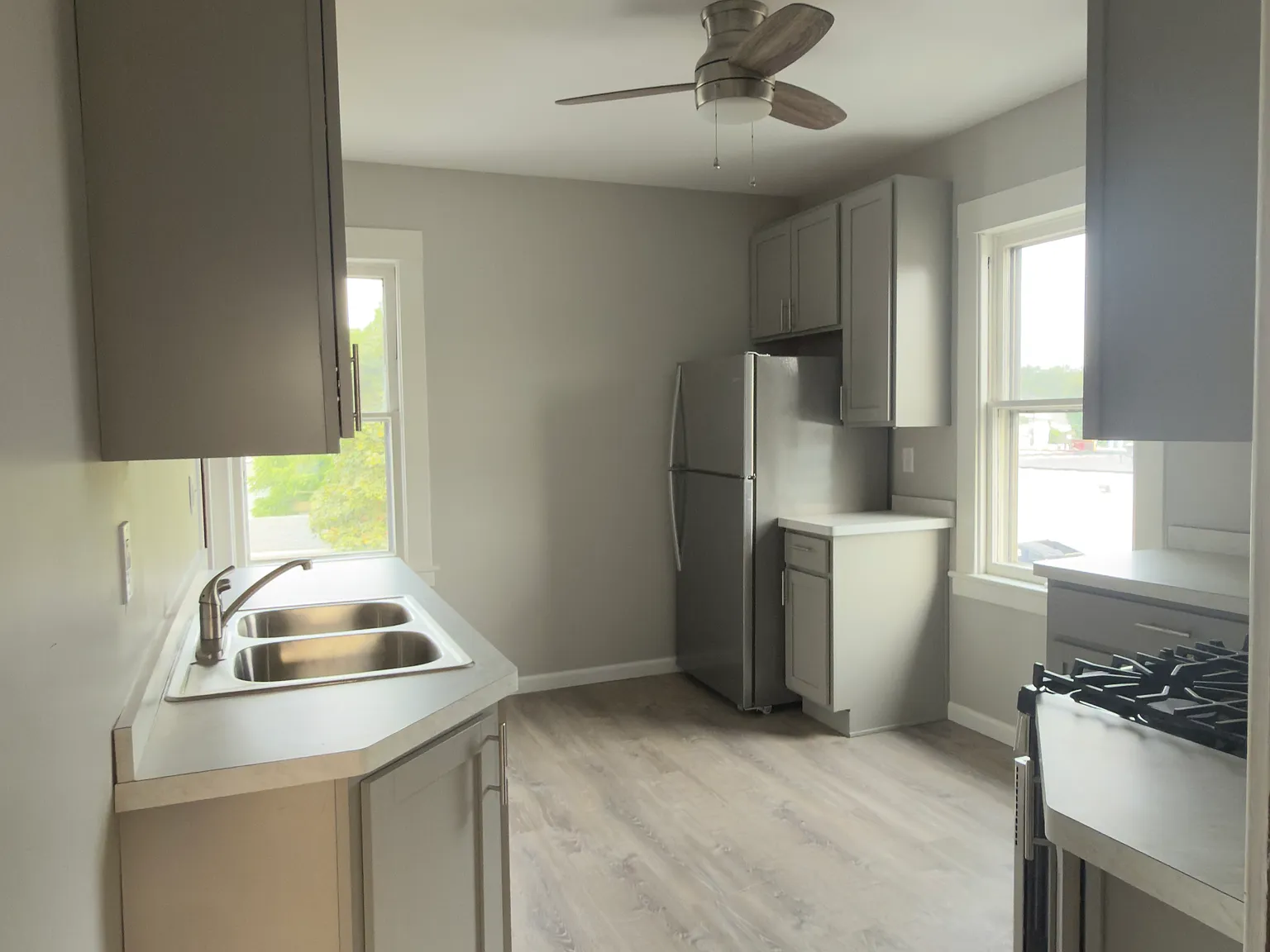 2 bed, 1100 sqft, $1,800 — Photo 4