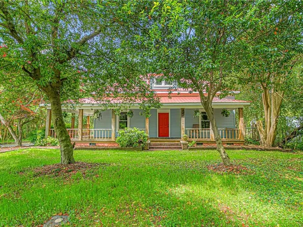 429 N Asheboro St, Liberty, NC 27298