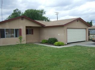 2943 S Bollinger Rd, Visalia, CA 93277