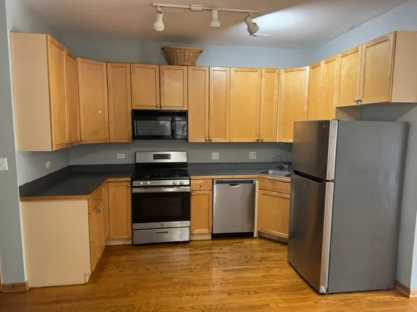 5852 S Prairie Ave APT 2, Chicago, IL 60637