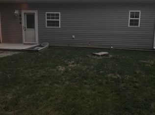 806 E Walnut St, Gillespie, IL 62033